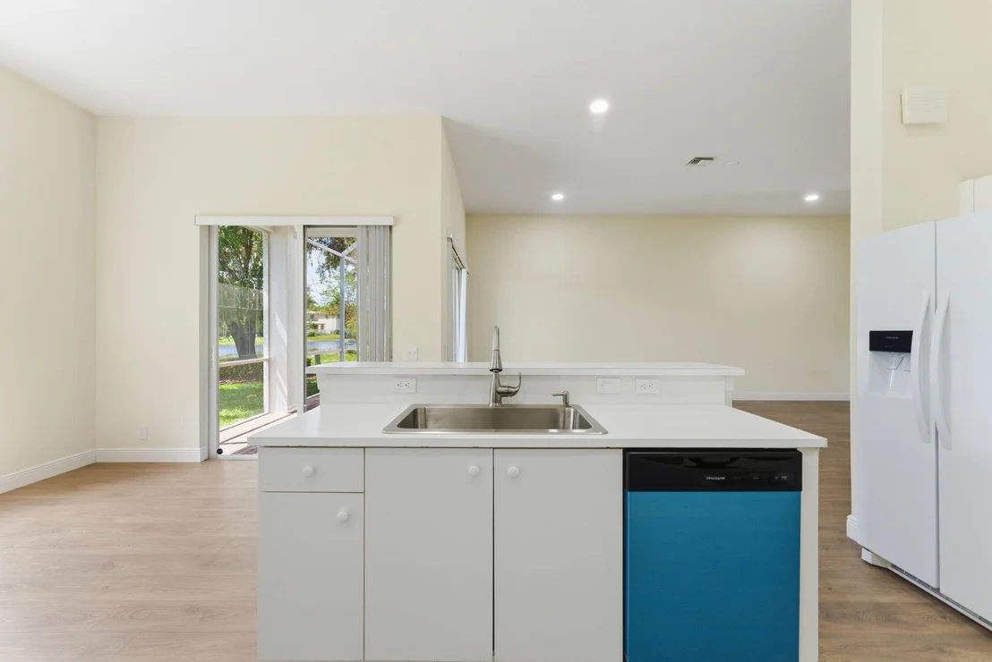 Photo of 1112 Skylark Drive
