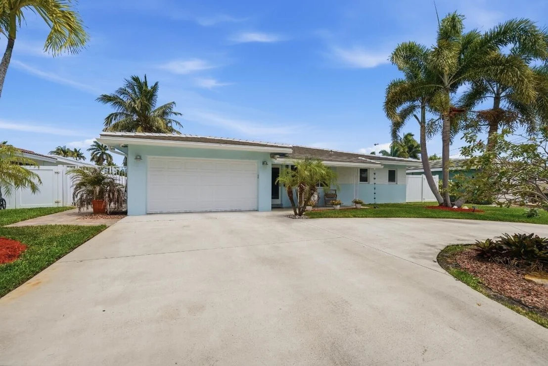Photo of 380 SE 5th Avenue