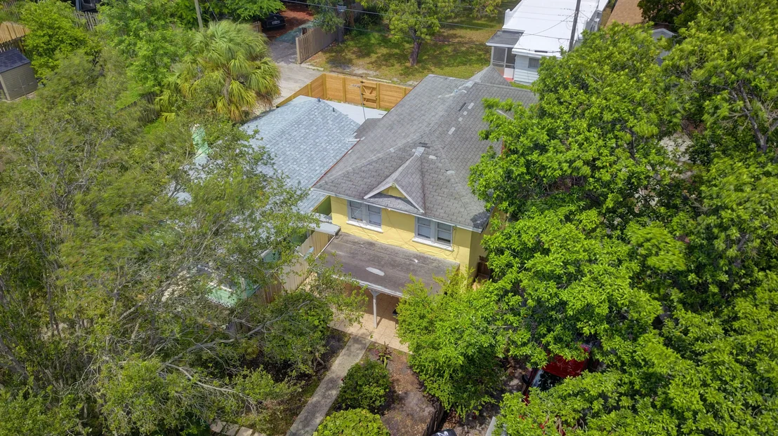 Photo of 215 N E Street