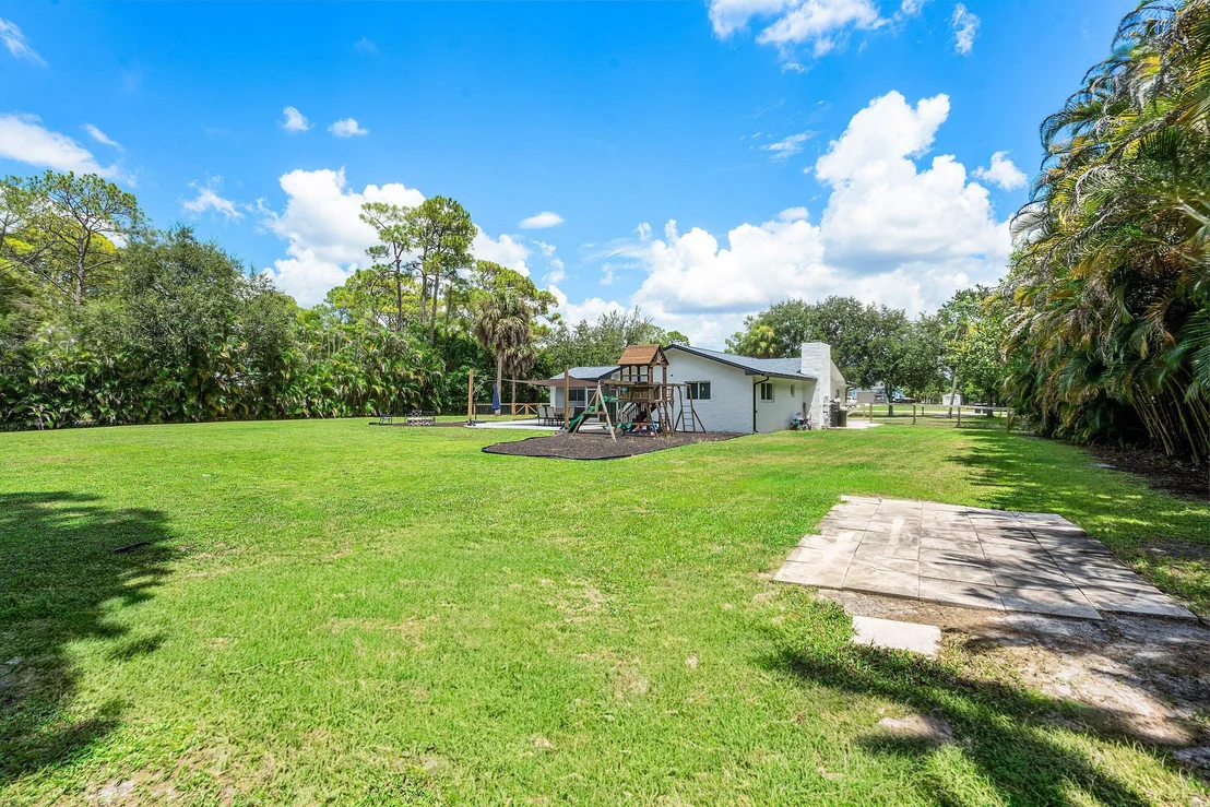 Photo of 4619 Coconut Boulevard