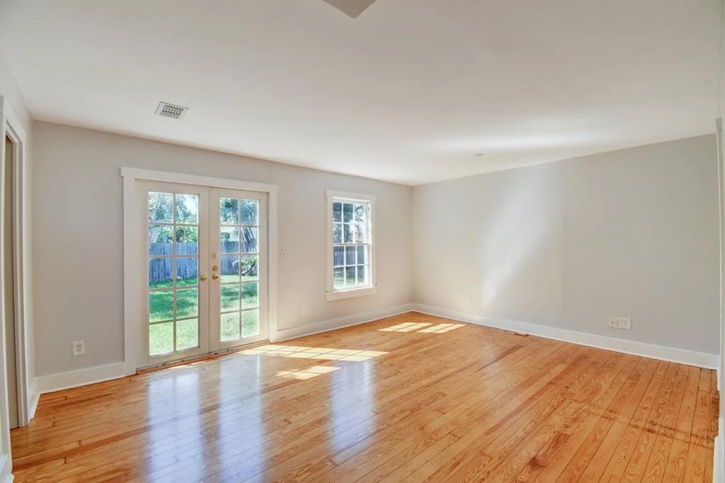 Photo of 415 Avenida Alegre