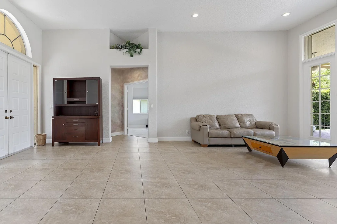 Photo of 875 Bayside Lane
