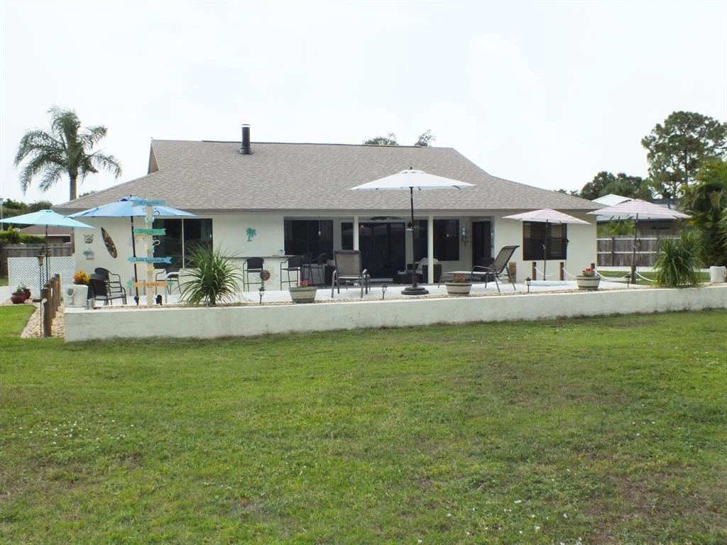 Photo of 115 Laurel Way