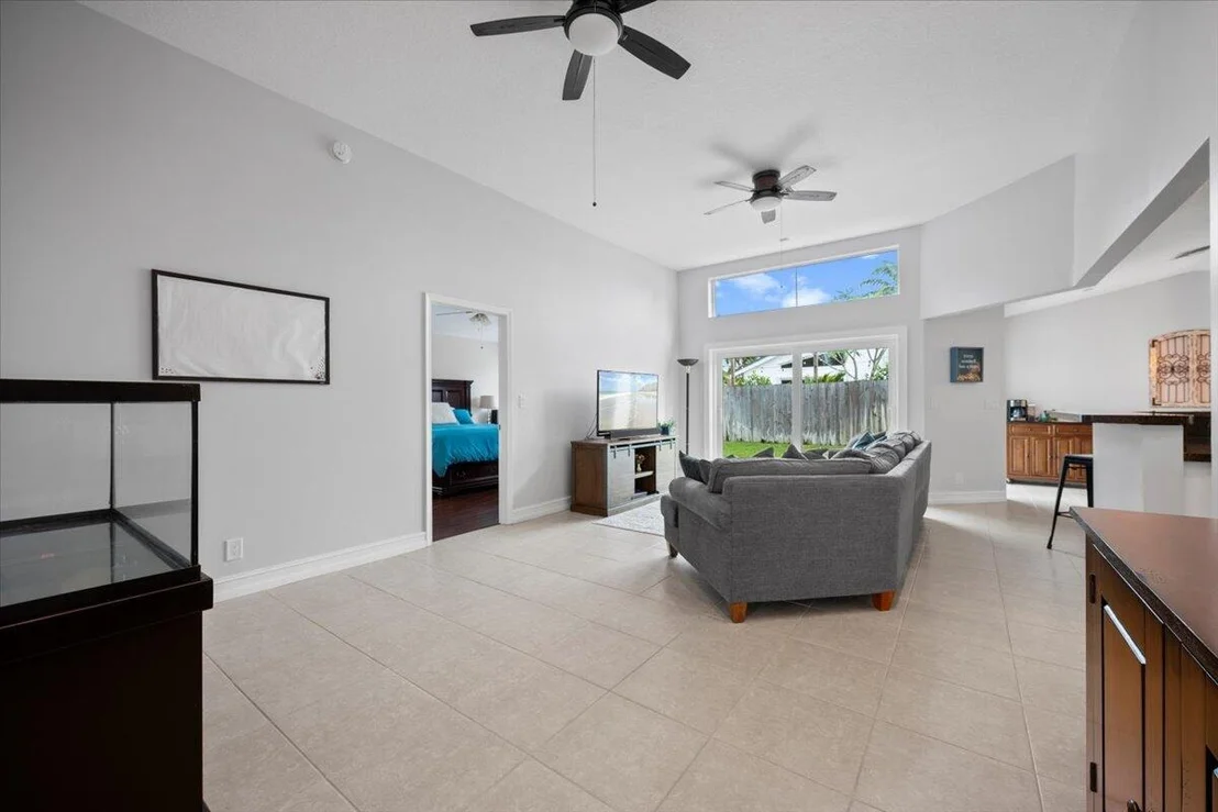 Photo of 6377 Barbara Street