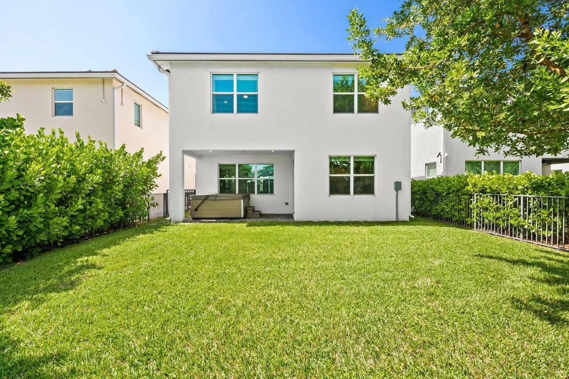 Photo of 1131 VERDE Court