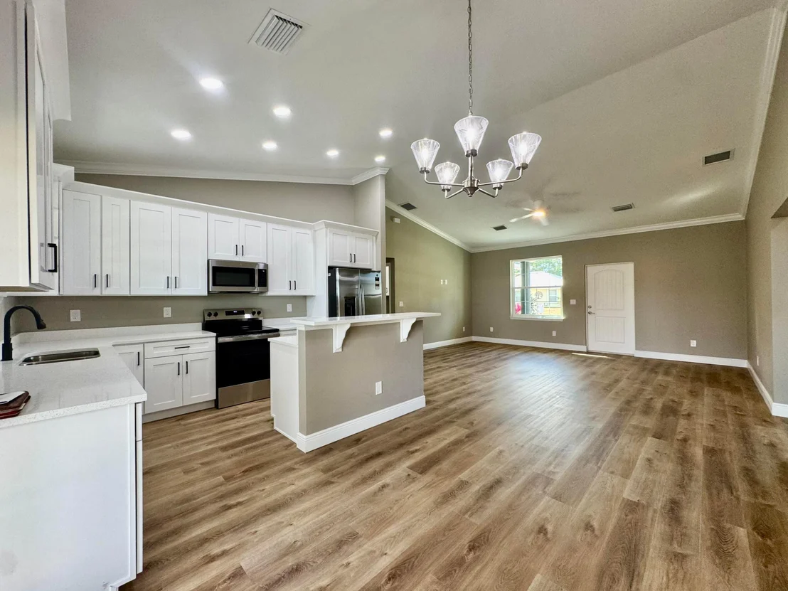 Photo of 5007 SE 42nd Street