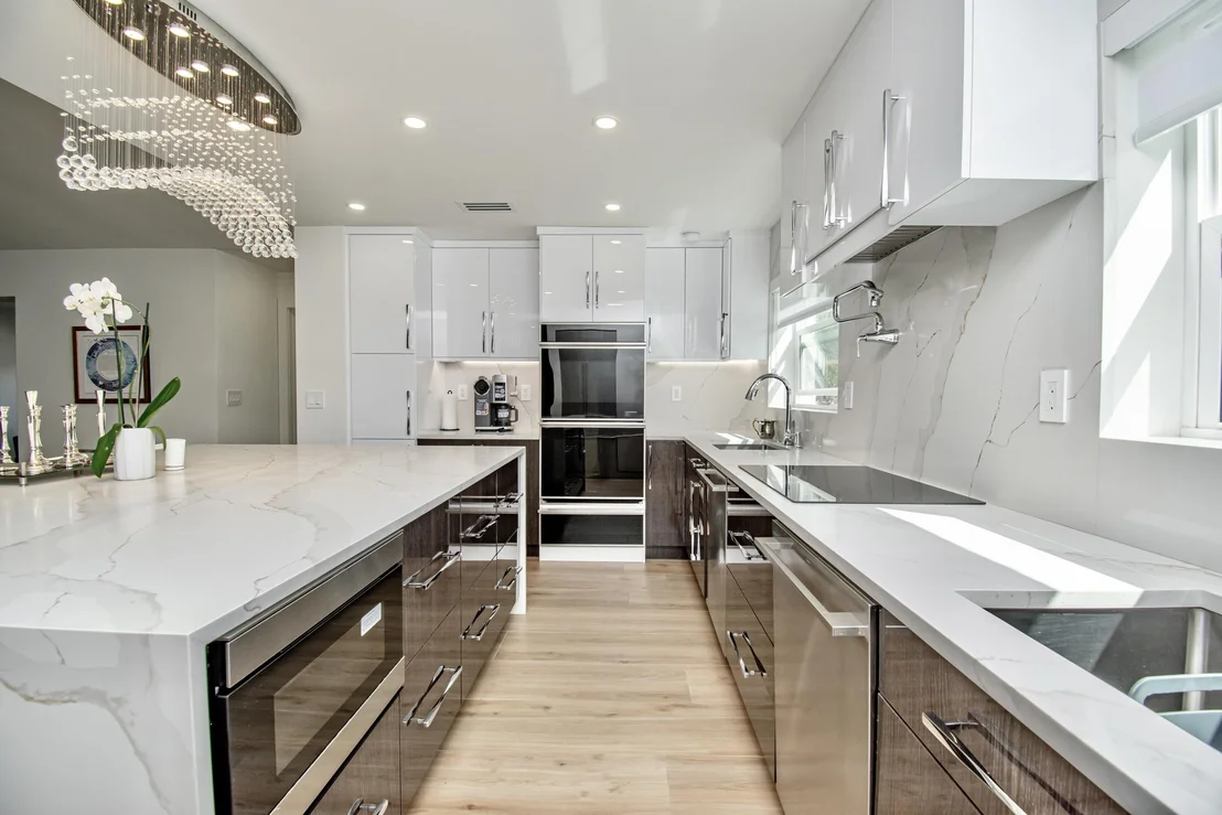 Photo of 7484 Malibu Crescent