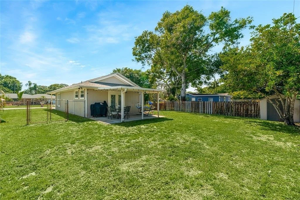 Photo of 2946 1st Lane