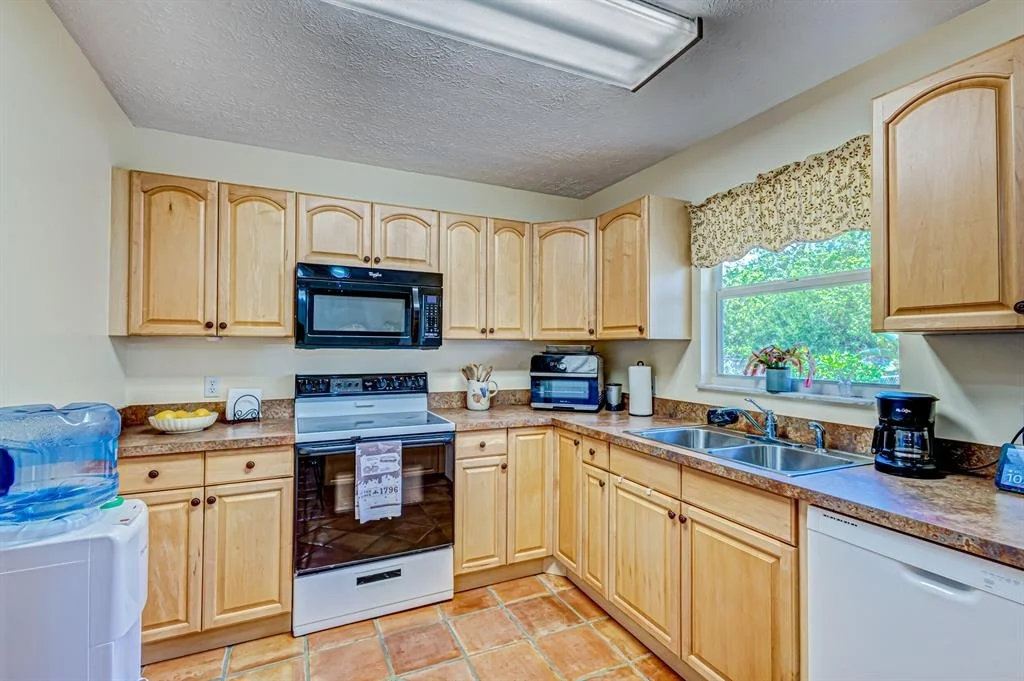 Photo of 3003 SE Bamboo Street