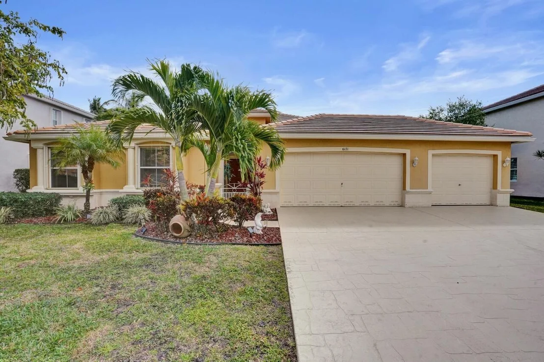 Photo of 6171 Shadow Tree Lane