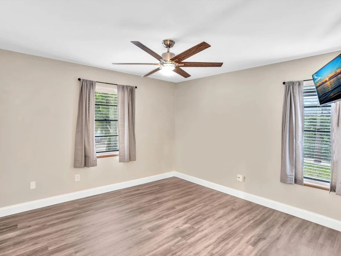 Photo of 9220 Lawrence Road