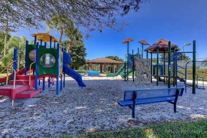 Photo of 137 Turnberry Drive