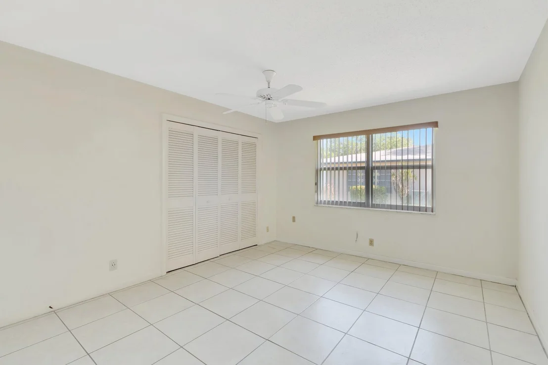 Photo of Unit A at 955 Circle Drive