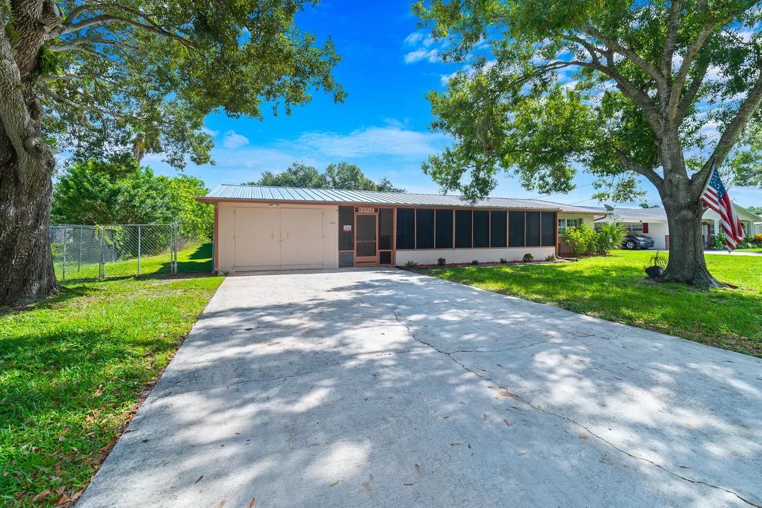 Photo of 3320 Sunrise Boulevard
