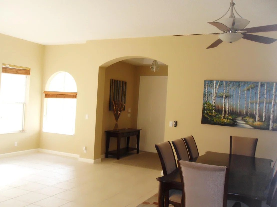 Photo of 1090 Grove Park Circle