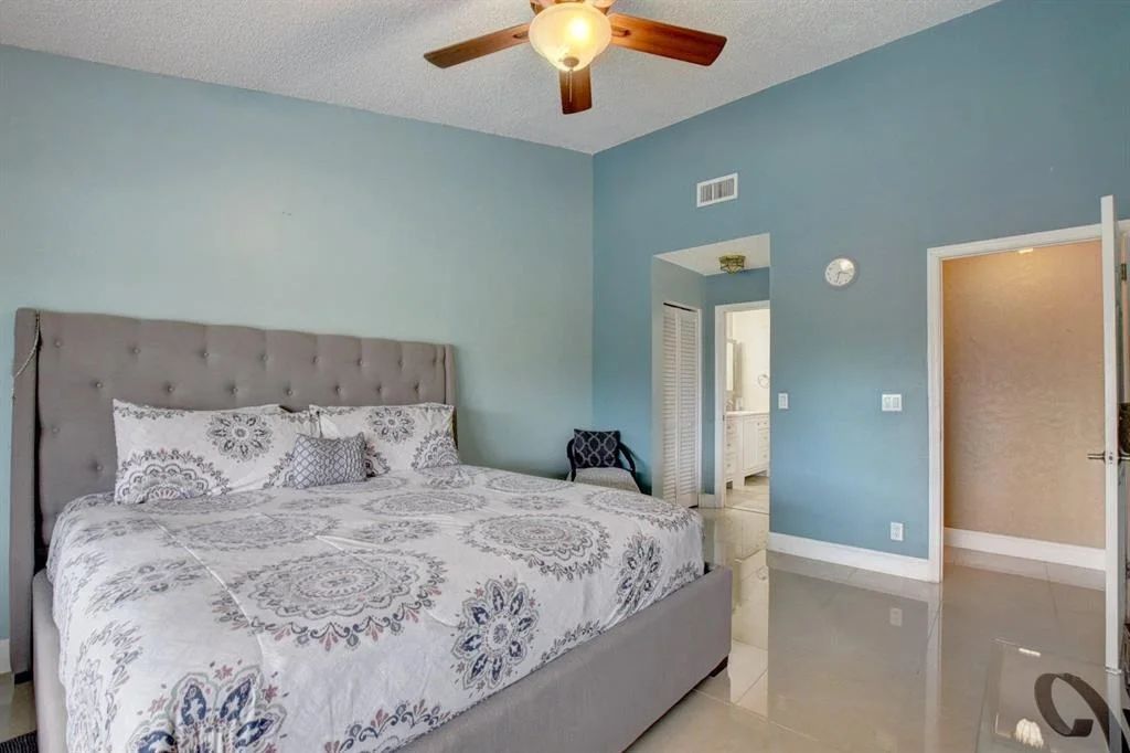 Photo of 11080 Lakeaire Circle