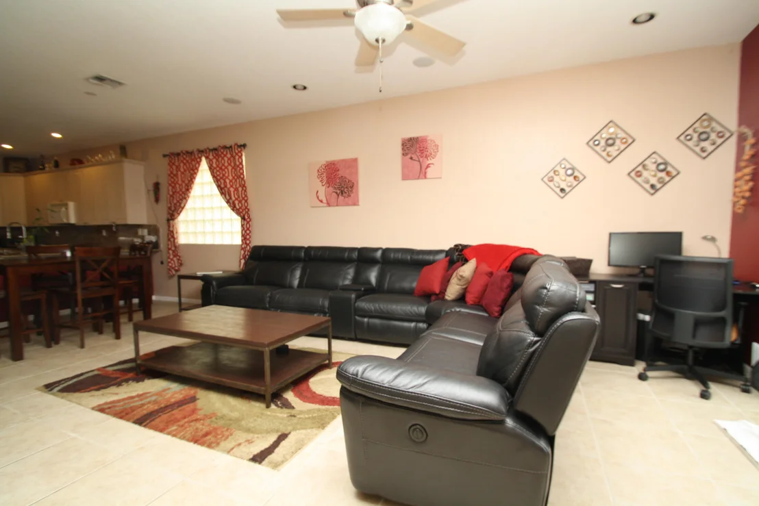 Photo of 6639 Jacques Way