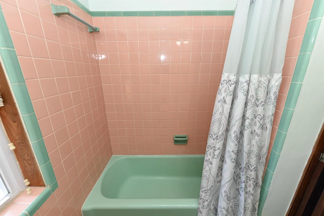 Photo of 1116 NE Oceanview Circle