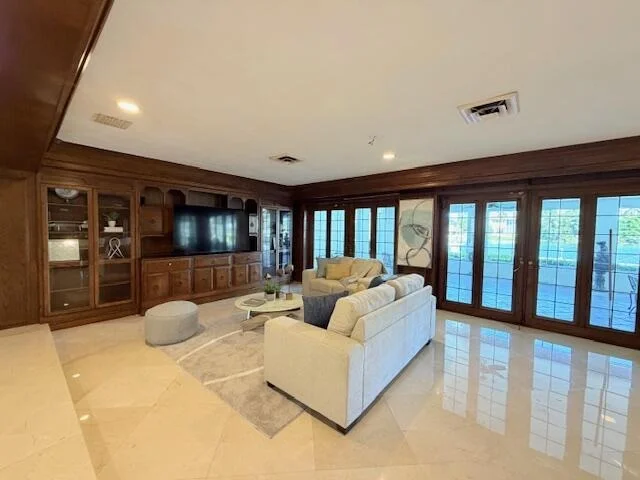 Photo of 57 CAYUGA Road