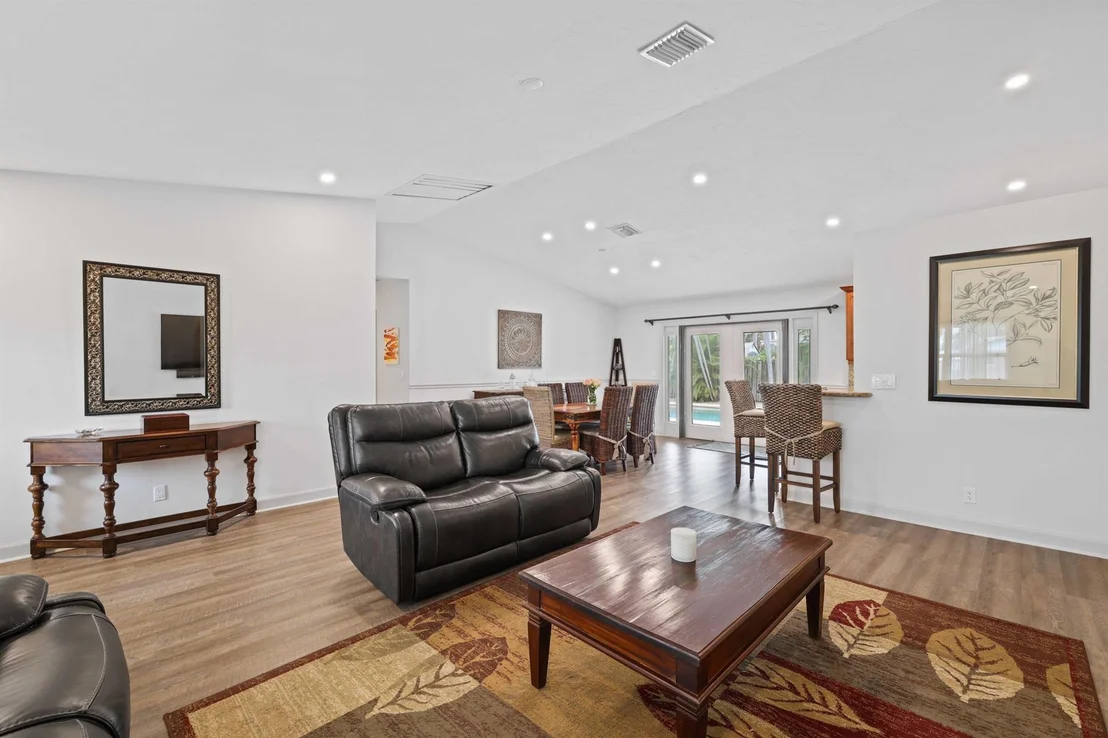 Photo of 2995 Eagle Drive