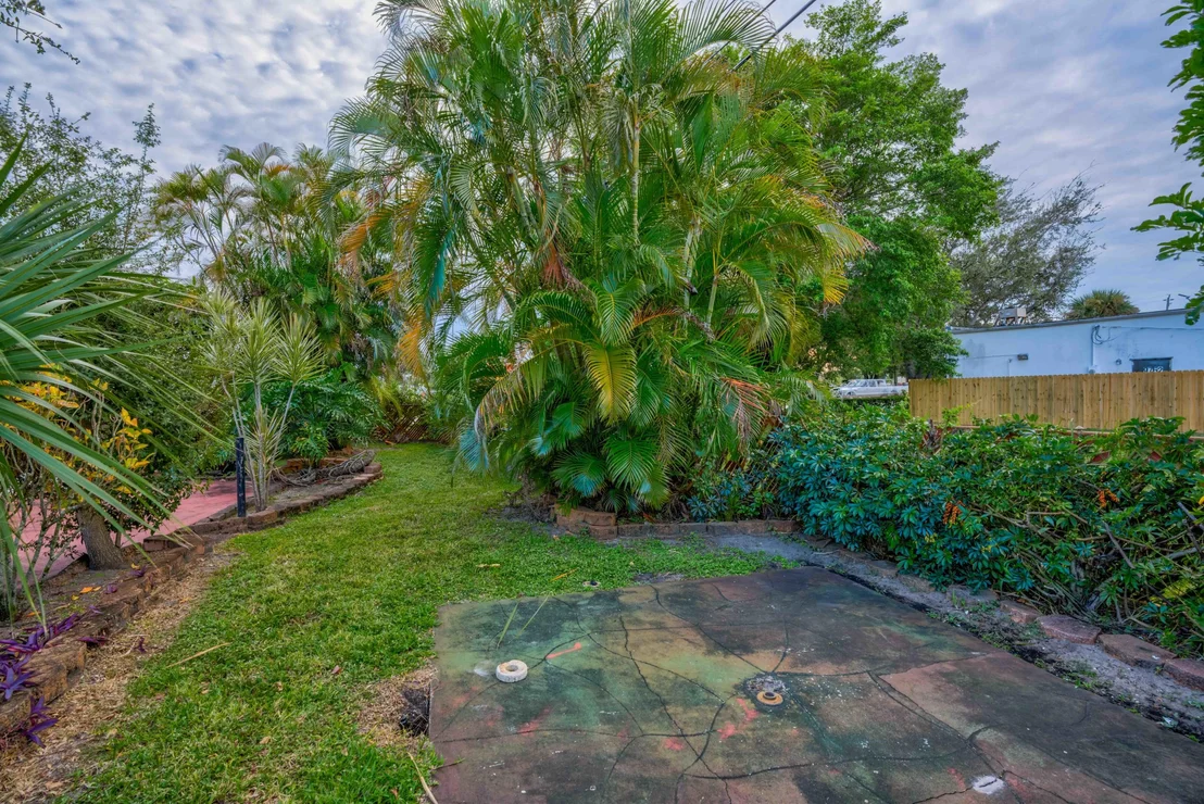 Photo of 700 Juniper Drive