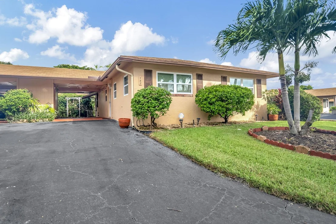 Photo of 742 Whippoorwill Lane
