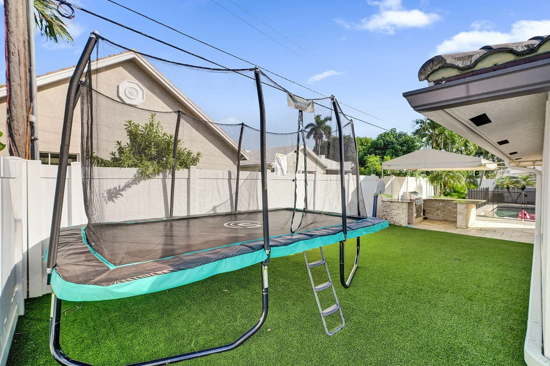 Photo of 4200 NE 22ND Terrace