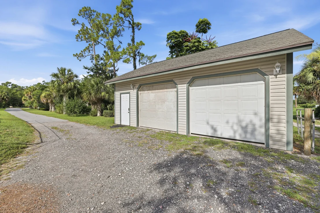 Photo of 14095 BIDDEX Road