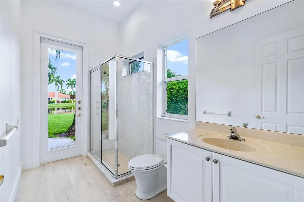 Photo of 18585 Lakeside Gardens Drive