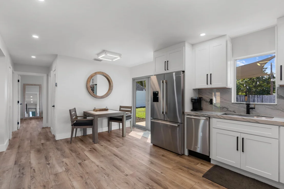 Photo of 918 SE 3RD Avenue