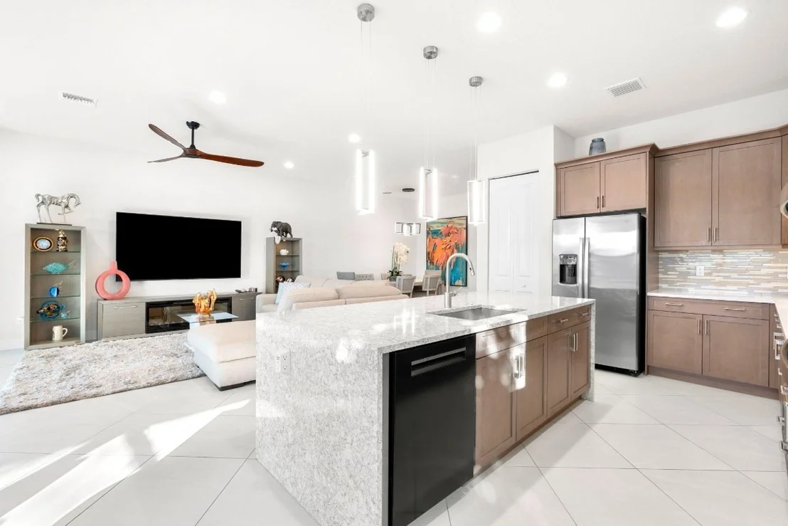 Photo of 7315 Estero