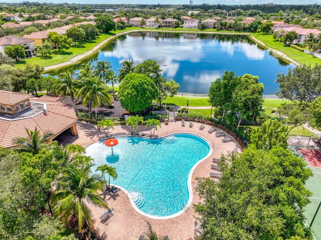 Photo of 410 Cresta Circle