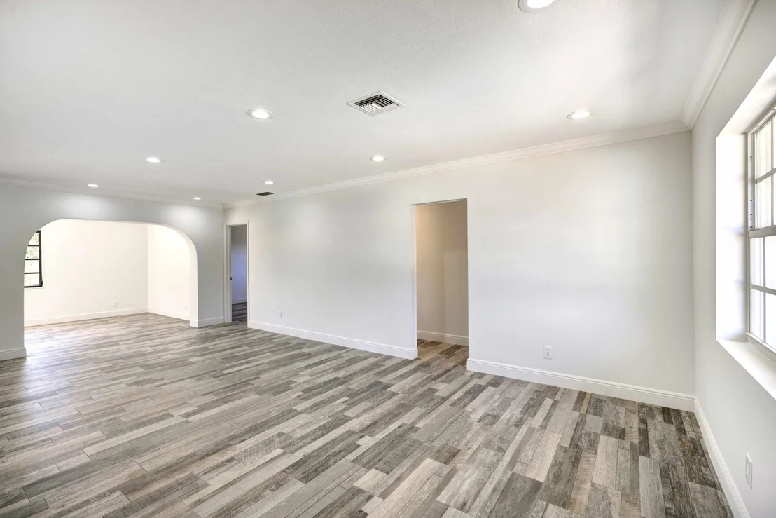 Photo of 8602 Sunset Drive
