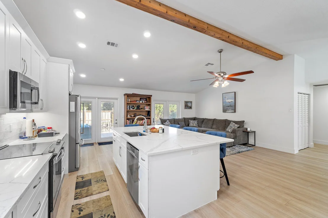 Photo of 162 Greentree Circle