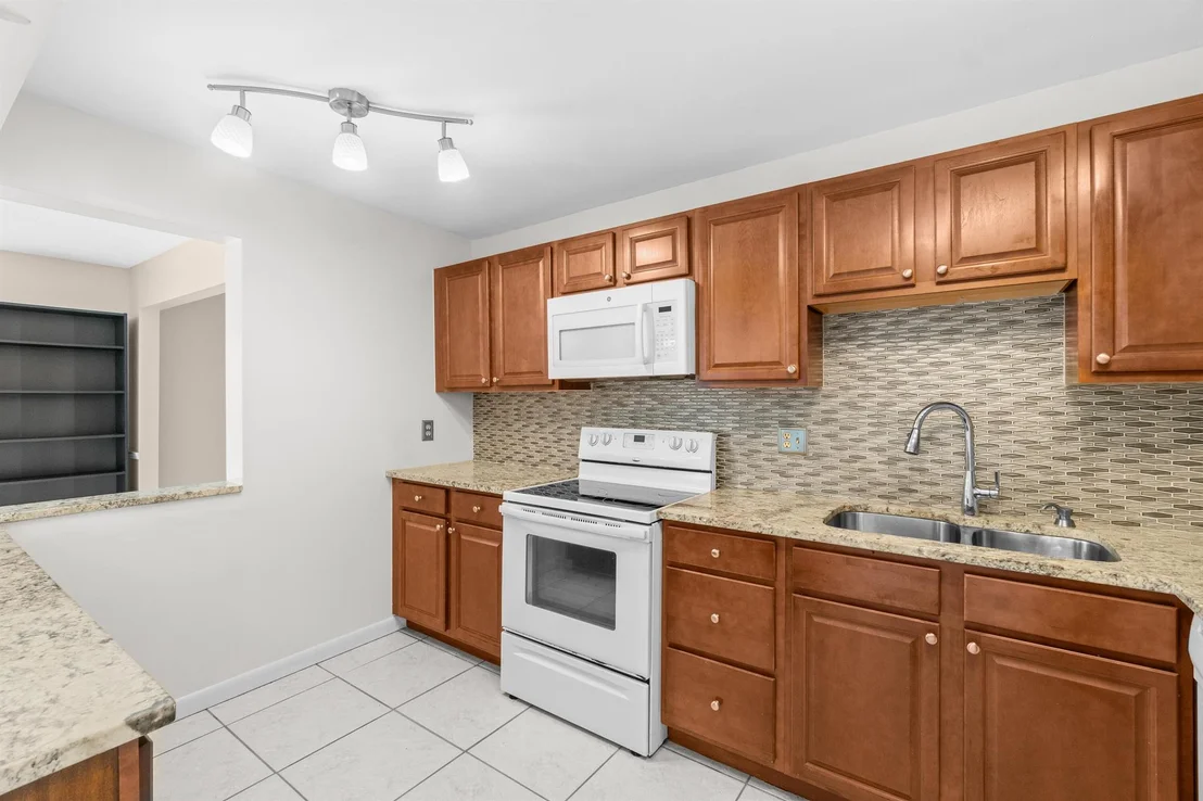 Photo of 2203 Campanelli Boulevard