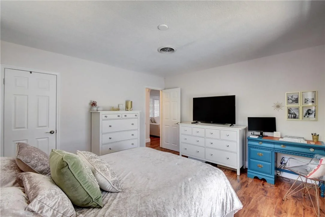 Photo of 280 SE 1st Avenue