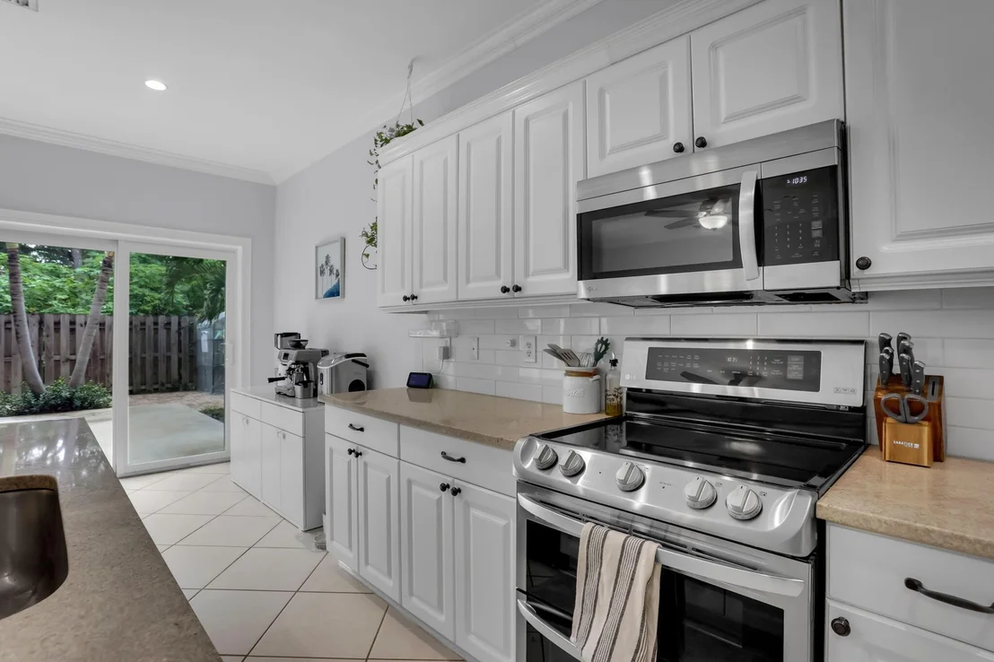 Photo of 7658 Colony Palm Drive