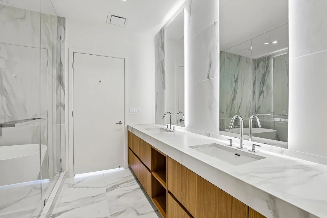 Photo of Unit 201 at 1400 BISCAYNE Boulevard