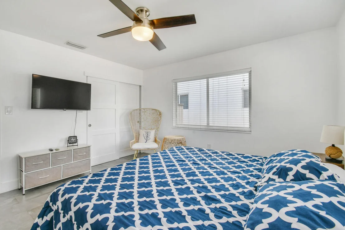 Photo of 1182 Beach Road