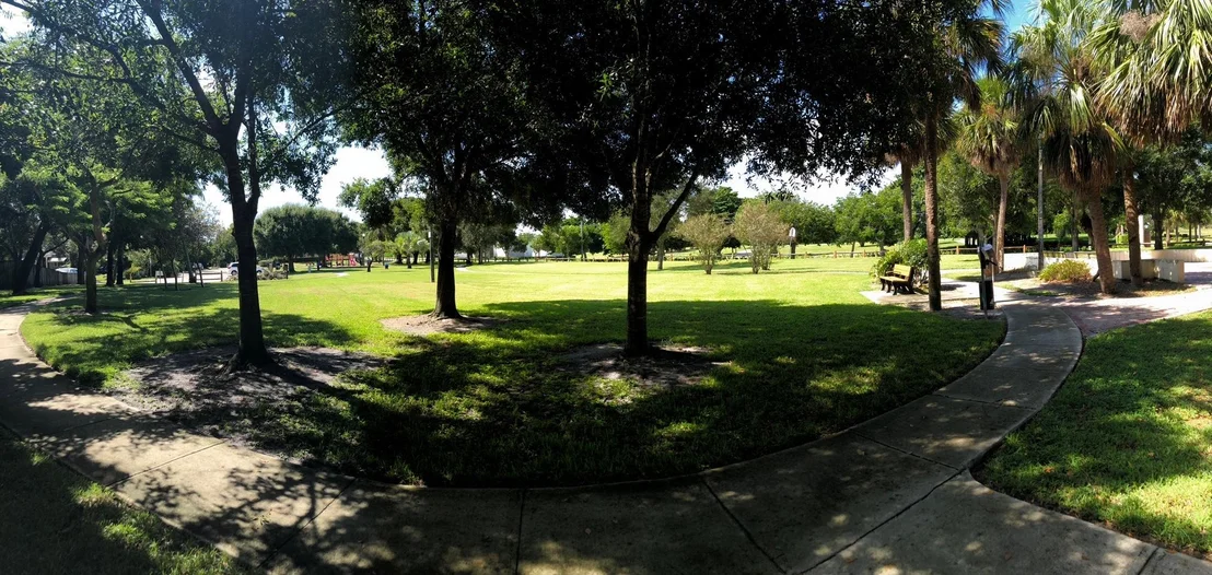 Photo of 819 Colonial Road
