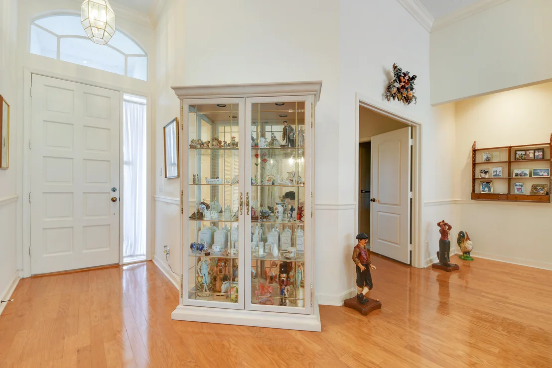Photo of 224 Eagleton Estate Boulevard