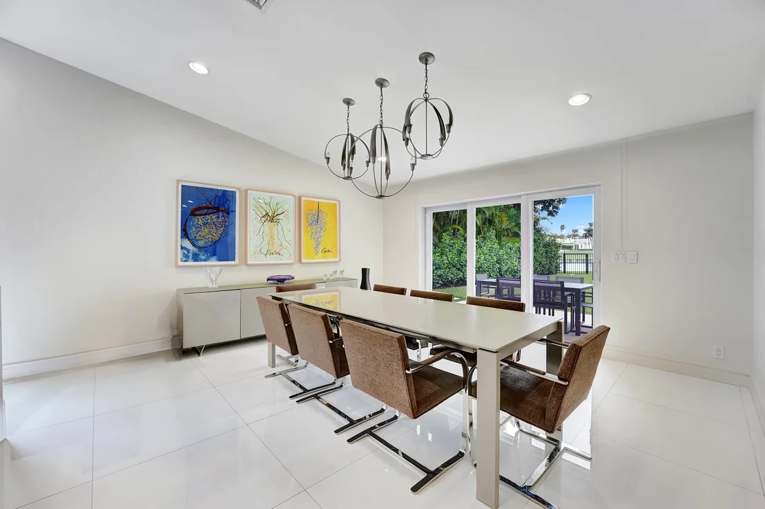 Photo of 4325 White Cedar Drive