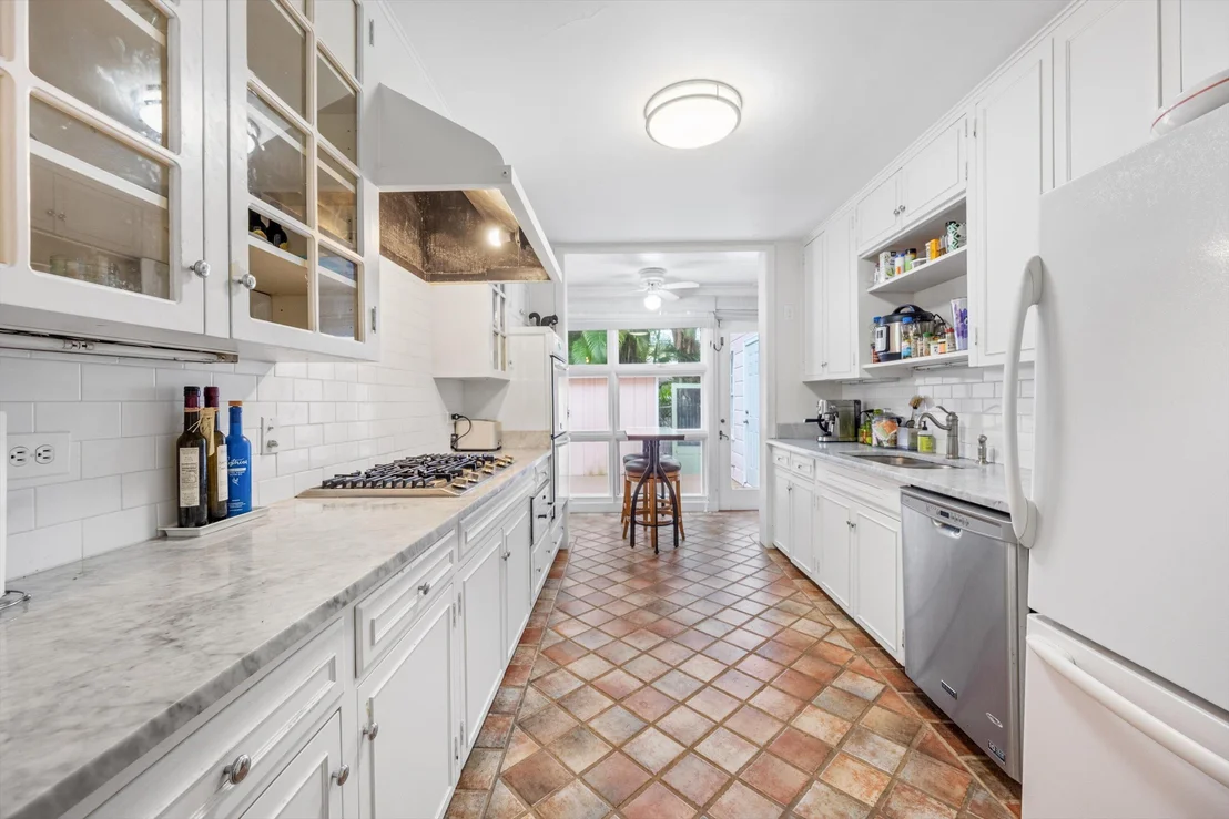 Photo of 258 Pendleton Avenue
