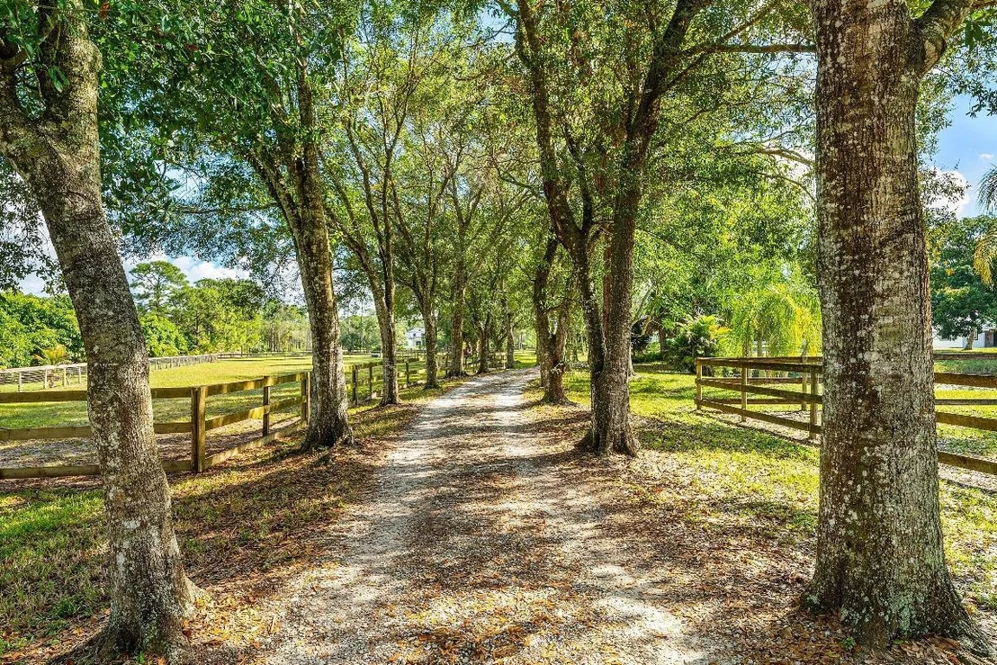 Photo of 6296 188th Trail N
