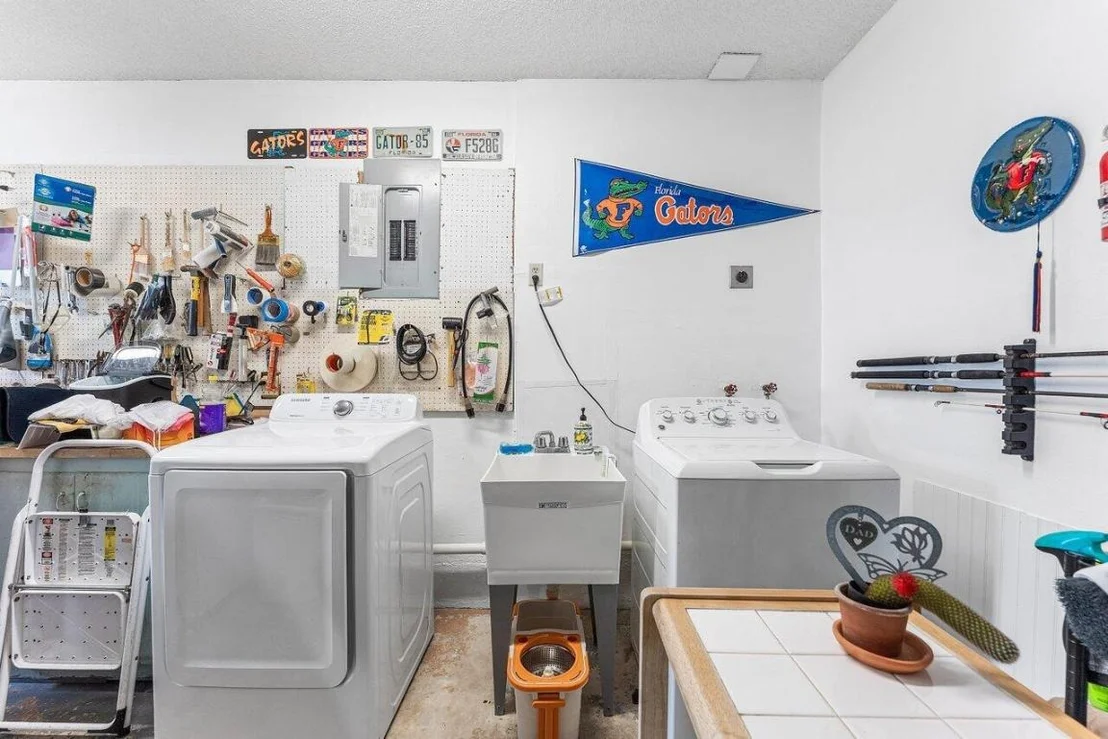 Photo of 5455 Pine Tree Drive