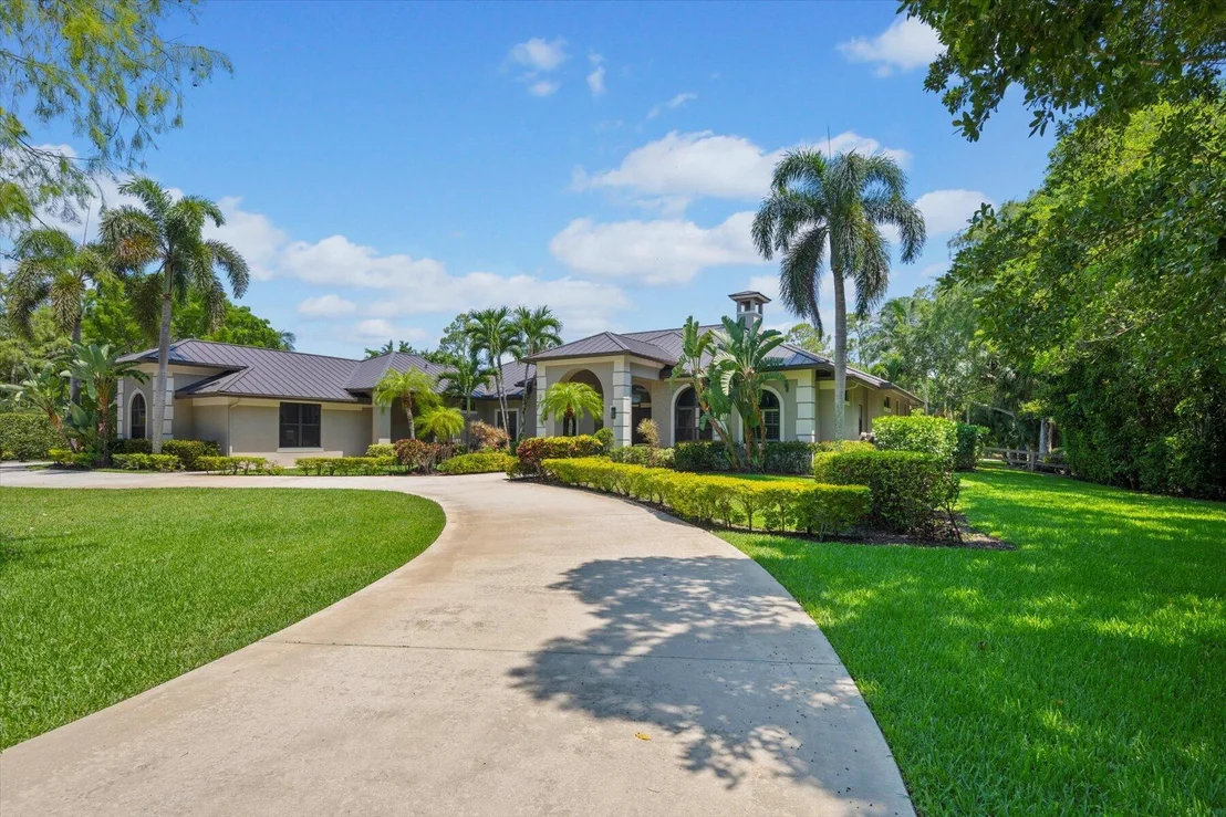 Photo of 14370 Halter Road