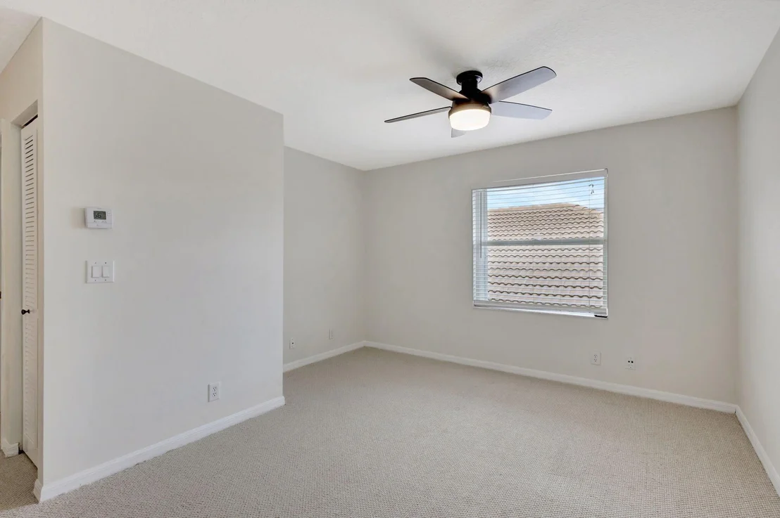 Photo of Unit 7196 at 7196 SE Seagate Lane