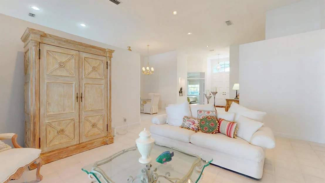 Photo of 262 Eagleton Estate Boulevard