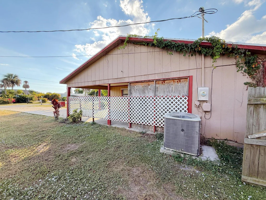 Photo of 2361 SE 27th Street