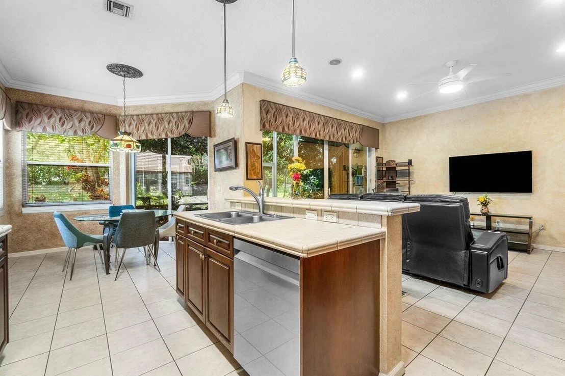Photo of 9034 Alexandra Circle